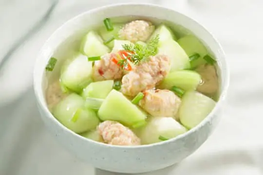 Canh dưa hường tôm viên