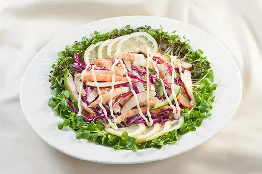 5 món salad giúp Mẹ giảm cân hiệu quả