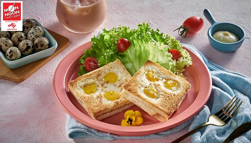 Sandwich trứng cút mayonnaise