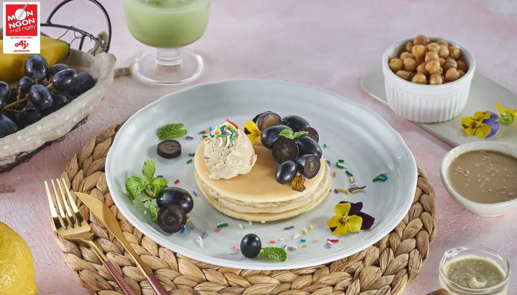 Pancake xốt đậu gà