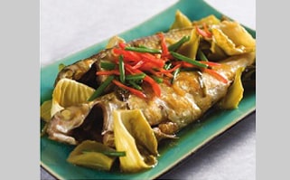 Cá đối kho cải chua – ví dụ điển hình cho cách nấu cá ngon