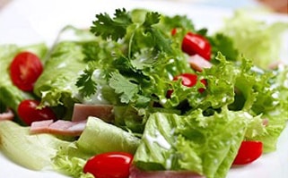 Cách trộn salad ngon, bổ dưỡng và dễ làm