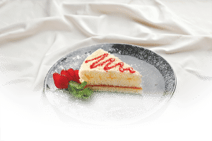 Bánh bông lan xốt dâu mayonnaise