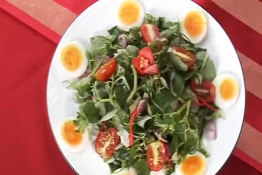 Cách làm món rau càng cua trộn trứng tốt cho sức khỏe cả nhà
