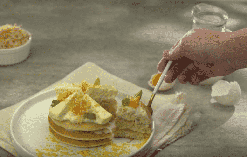 Cách làm món bánh trứng muối chà bông mà Bé thích nhất