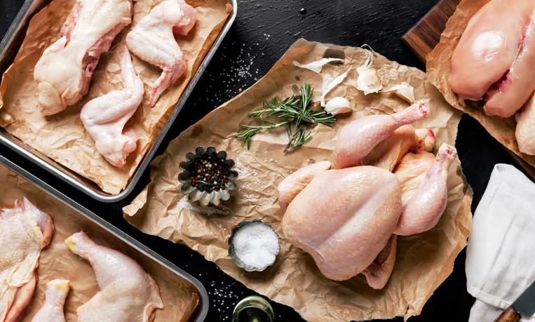 Cách đơn giản để chọn mua được thịt gà tươi ngon