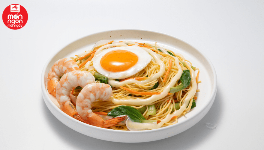 Mì trộn tôm trứng mayonnaise