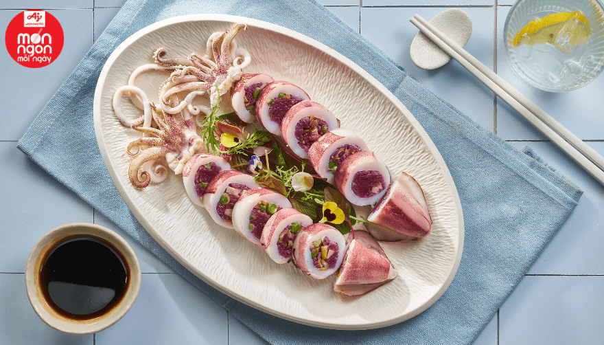 MỰC NHỒI XÔI TÍM RAU CỦ