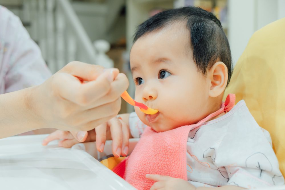 Gợi ý thực đơn ăn dặm cho bé 6 tháng tuổi chi tiết nhất