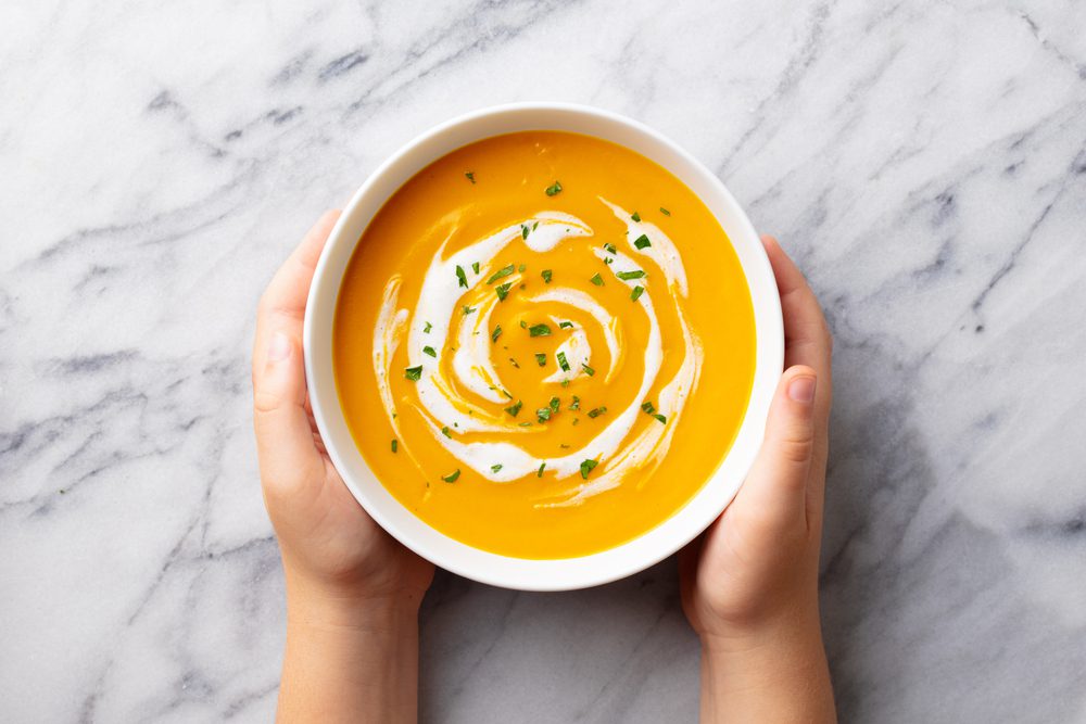 Cháo dành cho trẻ 9 tháng tuổi nên nấu đặc hơn để tăng phản xạ nhai cho bé