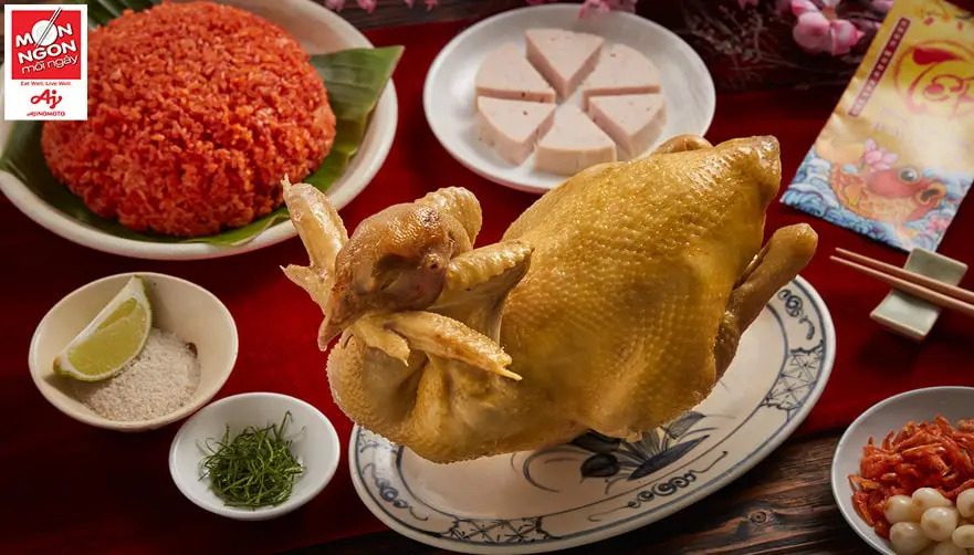 Gà luộc là món không thể thiếu trong mâm cỗ đám giỗ miền Bắc