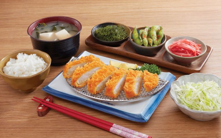 Thịt heo chiên xù kiểu Nhật Tonkatsu ngon, dễ chế biến