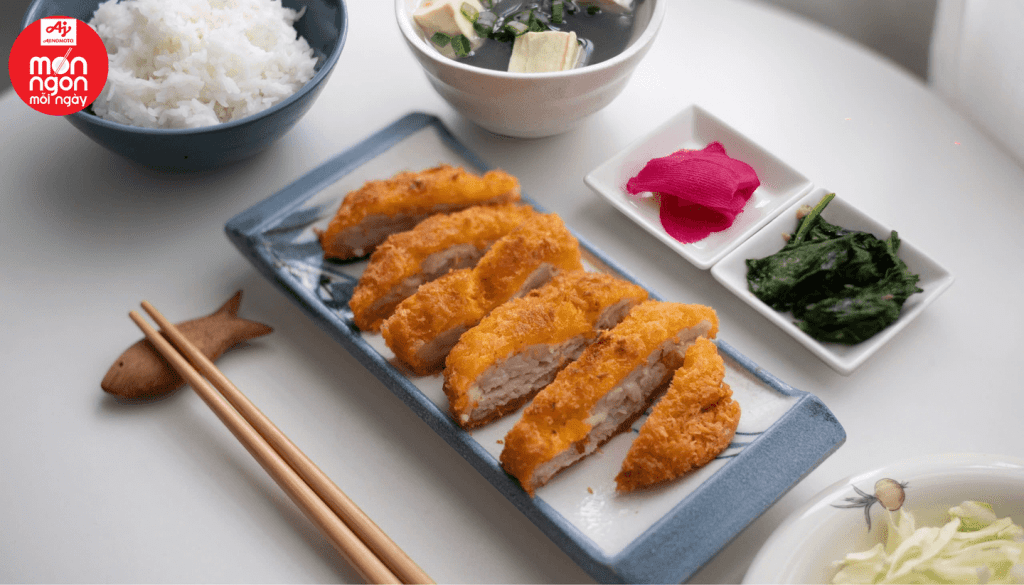 Thịt heo chiên xù Tonkatsu