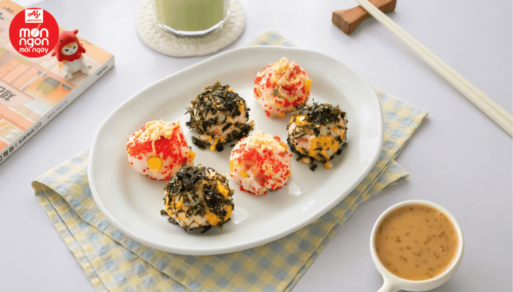 Cơm nắm xốt mè