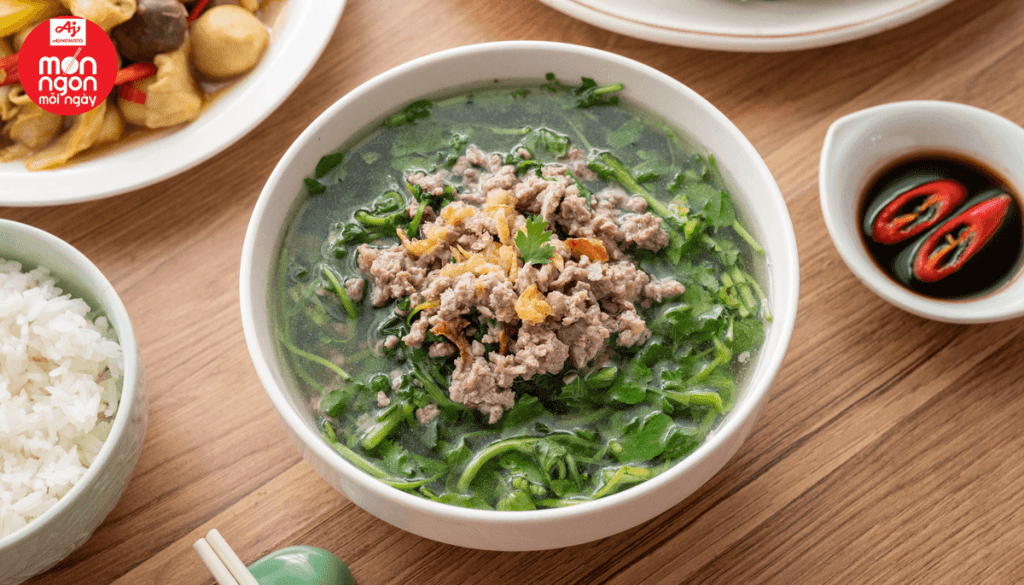 Canh thịt bò cải xoong thanh ngọt, giàu dinh dưỡng, món canh ngon cho bữa cơm gia đình.