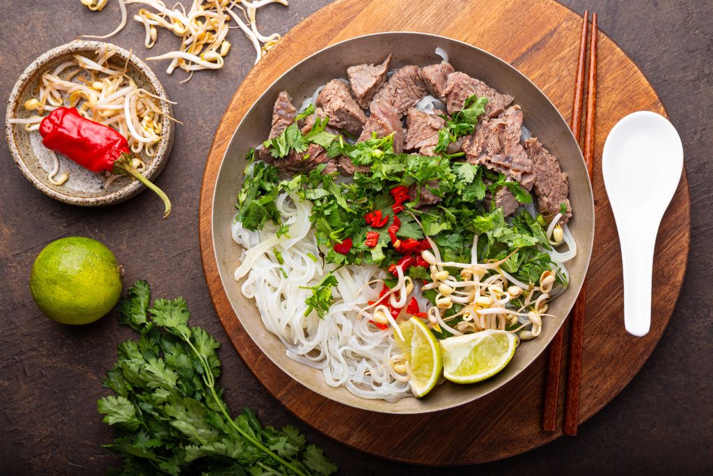  Chuẩn bị thực đơn đãi tiệc tại nhà đơn giản 