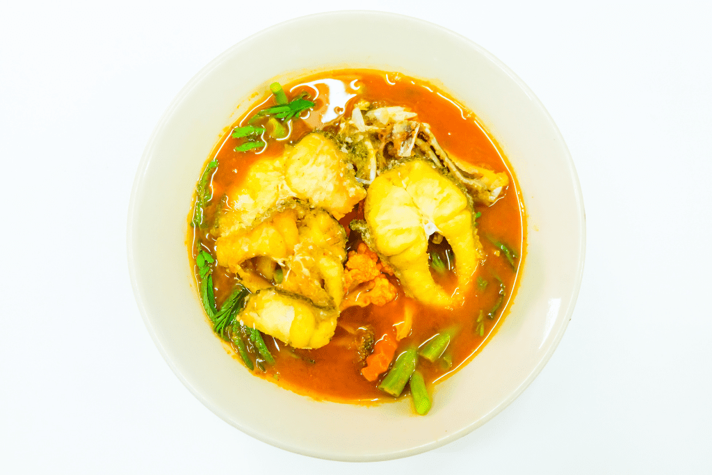 Canh cá lóc nấu măng chua thơm ngon chuẩn vị