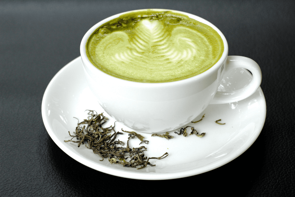 Cách làm trà Blendy matcha latte béo mịn mát lạnh tại nhà