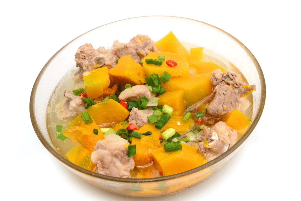 canh bí đỏ hầm giò heo mềm ngọt