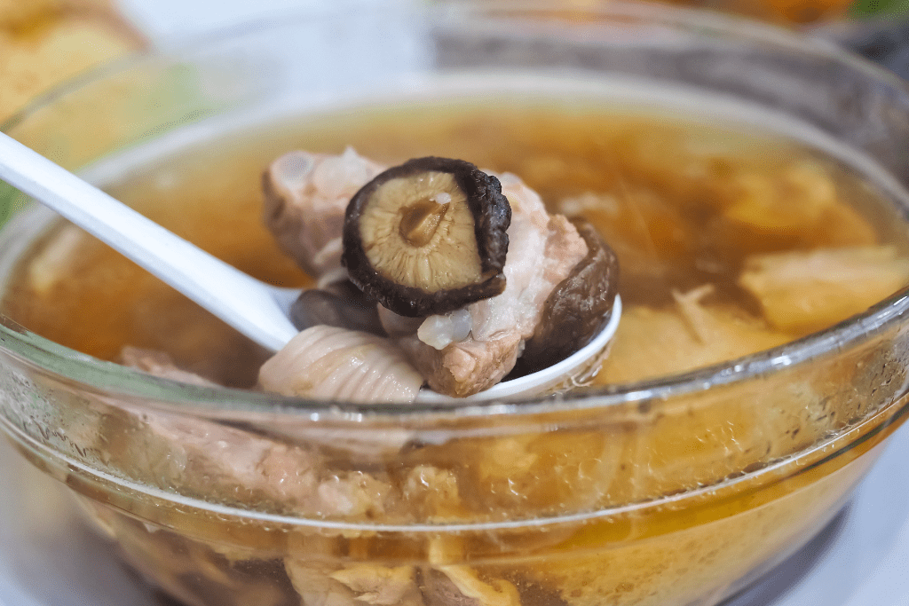 món canh giò heo nấu hương thanh ngọt
