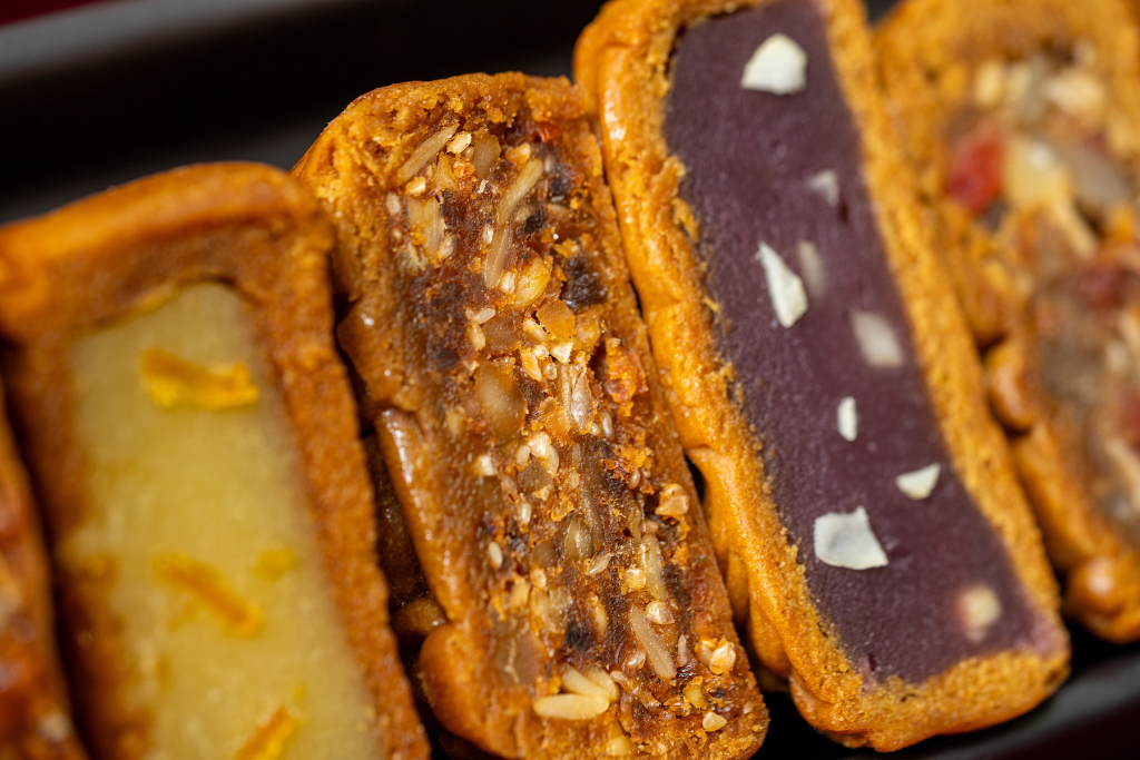 bánh nướng thập cẩm Trung thu