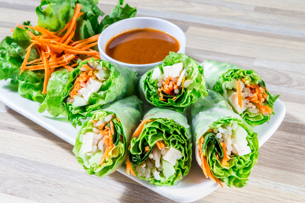 Lưu ý khi bảo quản và thưởng thức gỏi cuốn chay