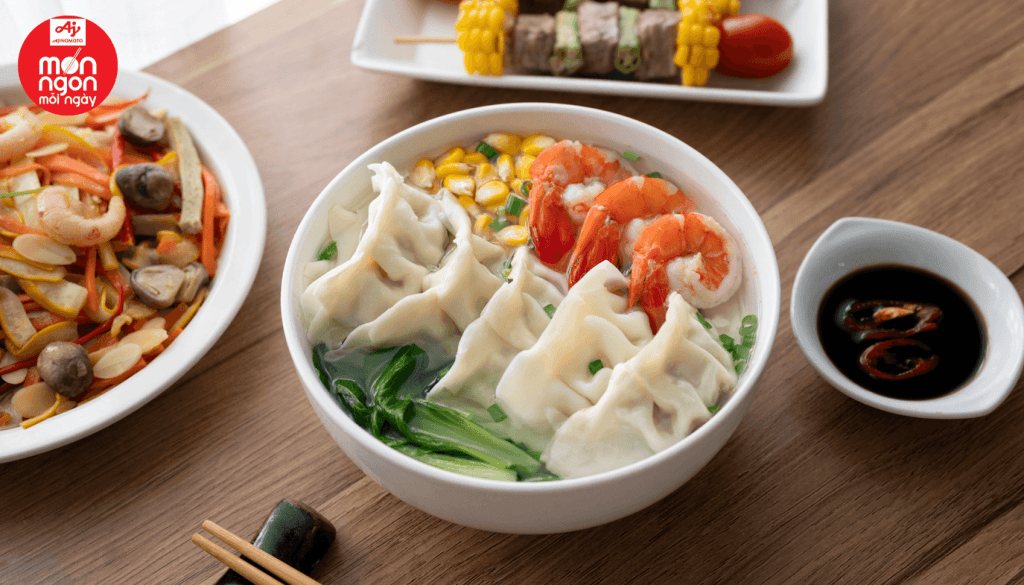 Súp tôm Gyoza nóng hổi, gyoza mềm thơm, tôm ngọt thịt, hợp bữa ăn nhẹ cuối tuần