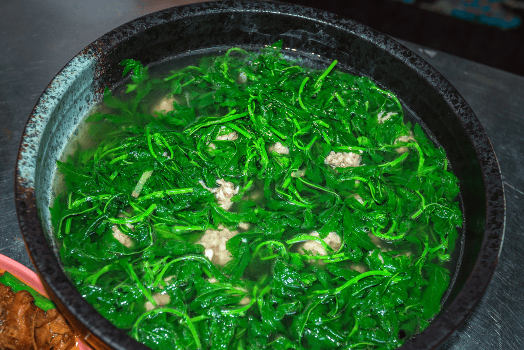 rau cải xoong tươi chứa nhiều vitamin, khoáng chất và chất