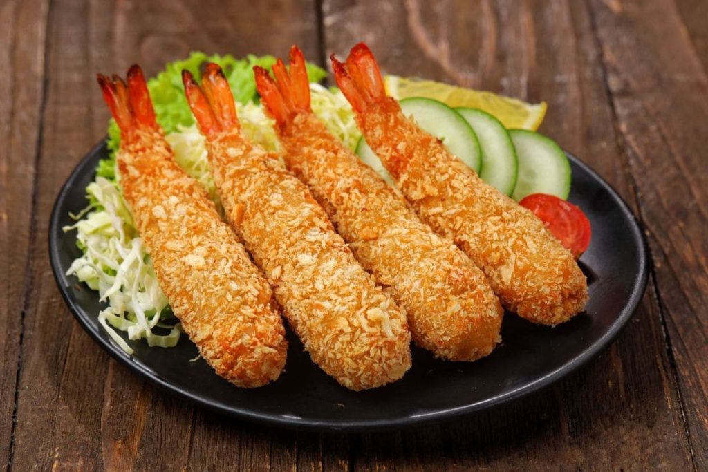 mâm cỗ kết hợp truyền thống hiện đại